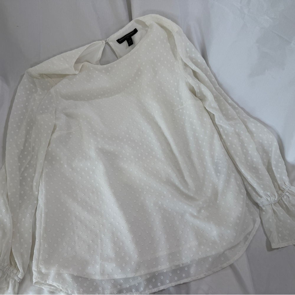 Banana Republic White Swiss Dot Blouse Ruffle Sleeve Keyhole Back Top